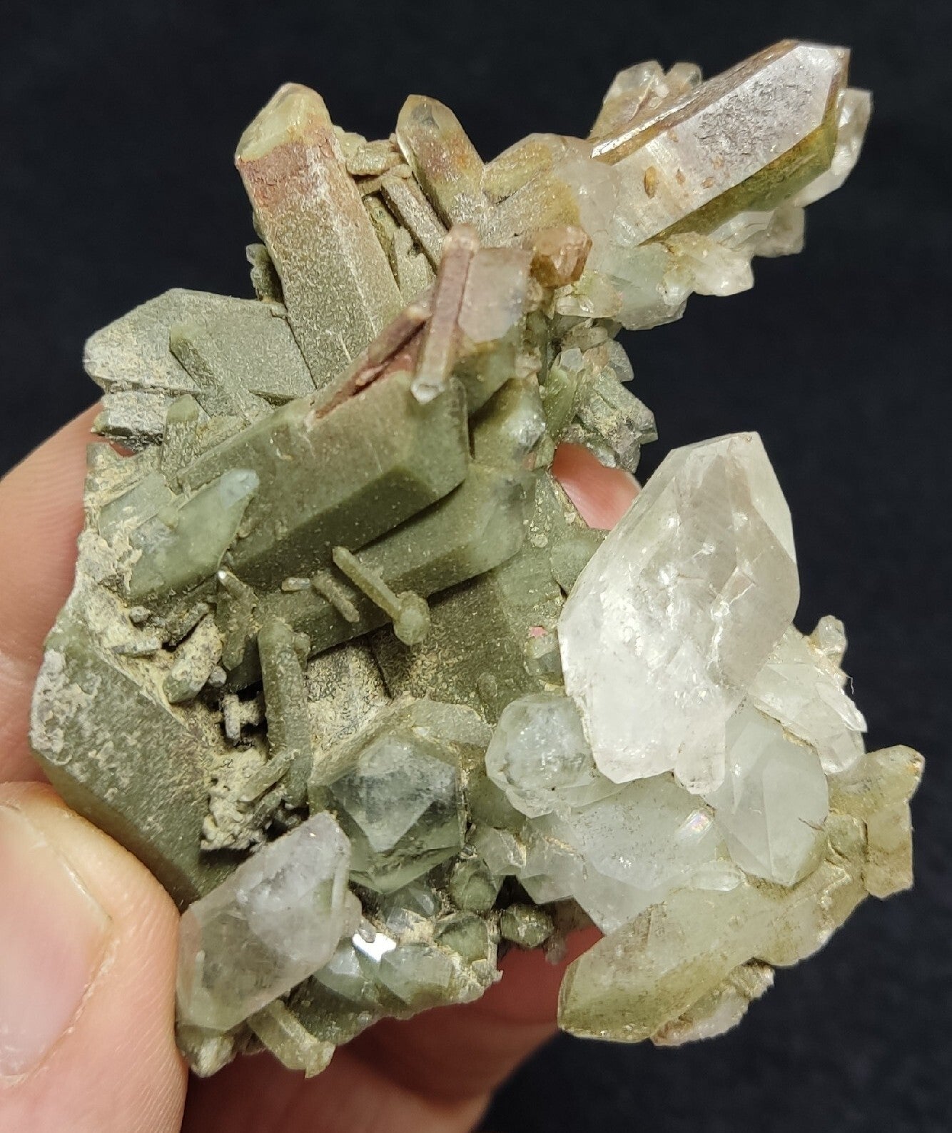 Chlorite Quartz cluster with iron inclusions 79 grams
