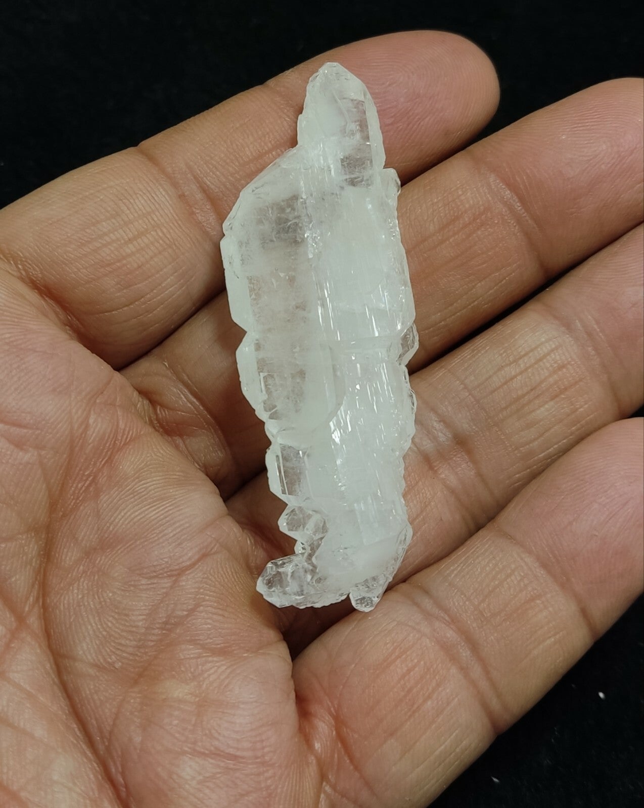 An amazing specimen of terminated faden Quartz crystal 16 grams