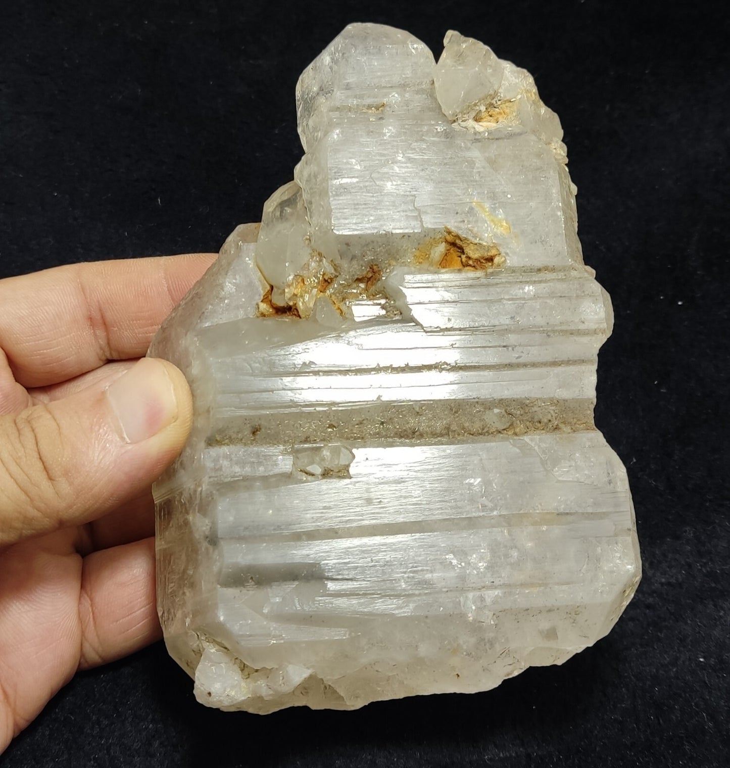 An Aesthetic terminated specimen of Quartz crystal 585 grams