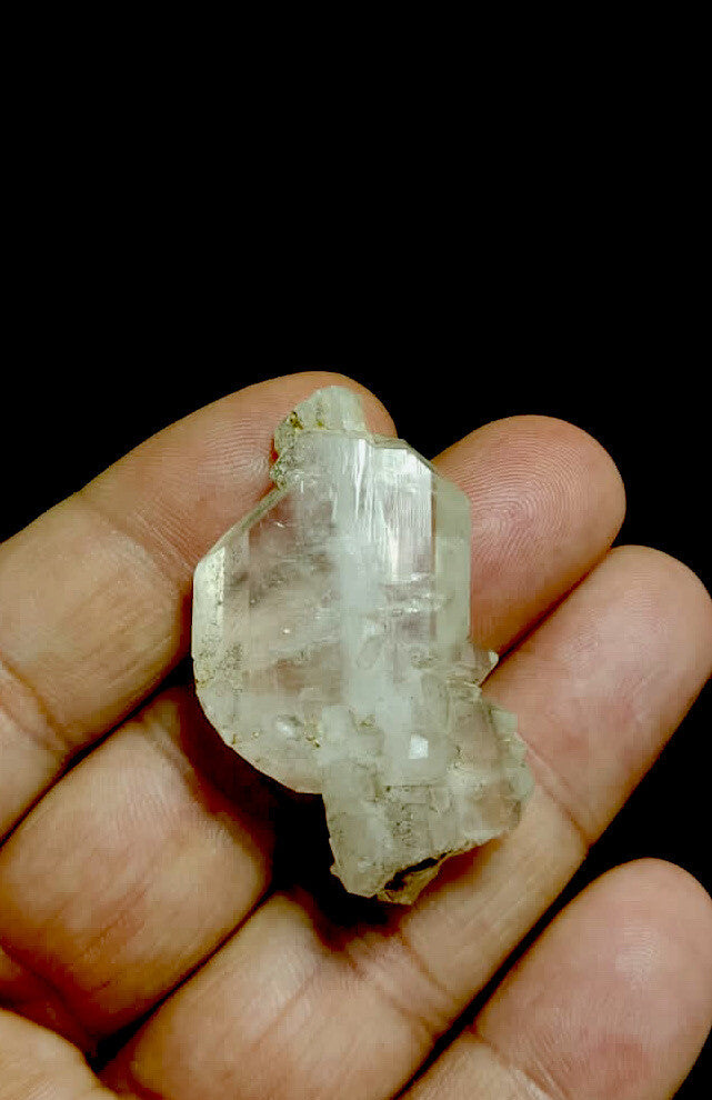 Faden Quarts Crystal 13 Grams.