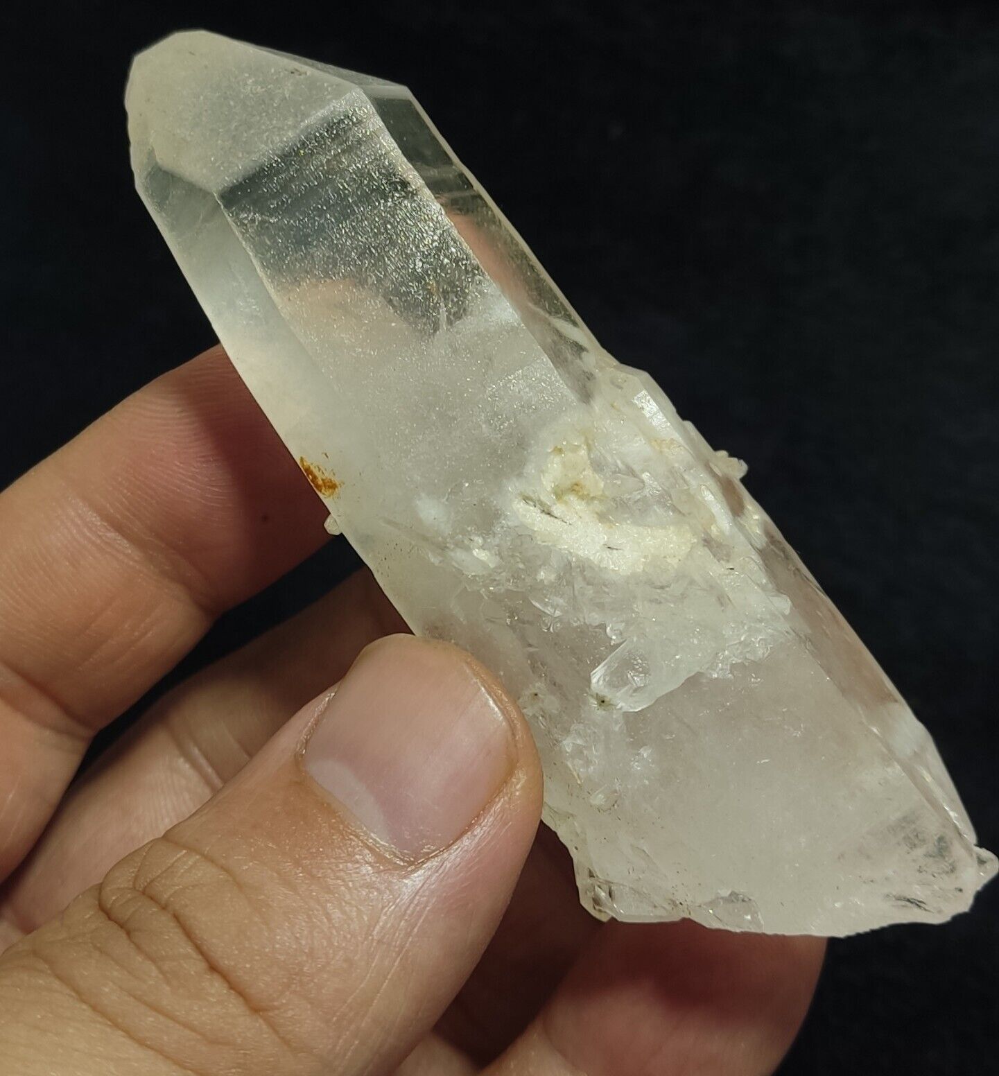 Aesthetic terminated specimen of Quartz crystal with Rutiles Inclusions 84 grams