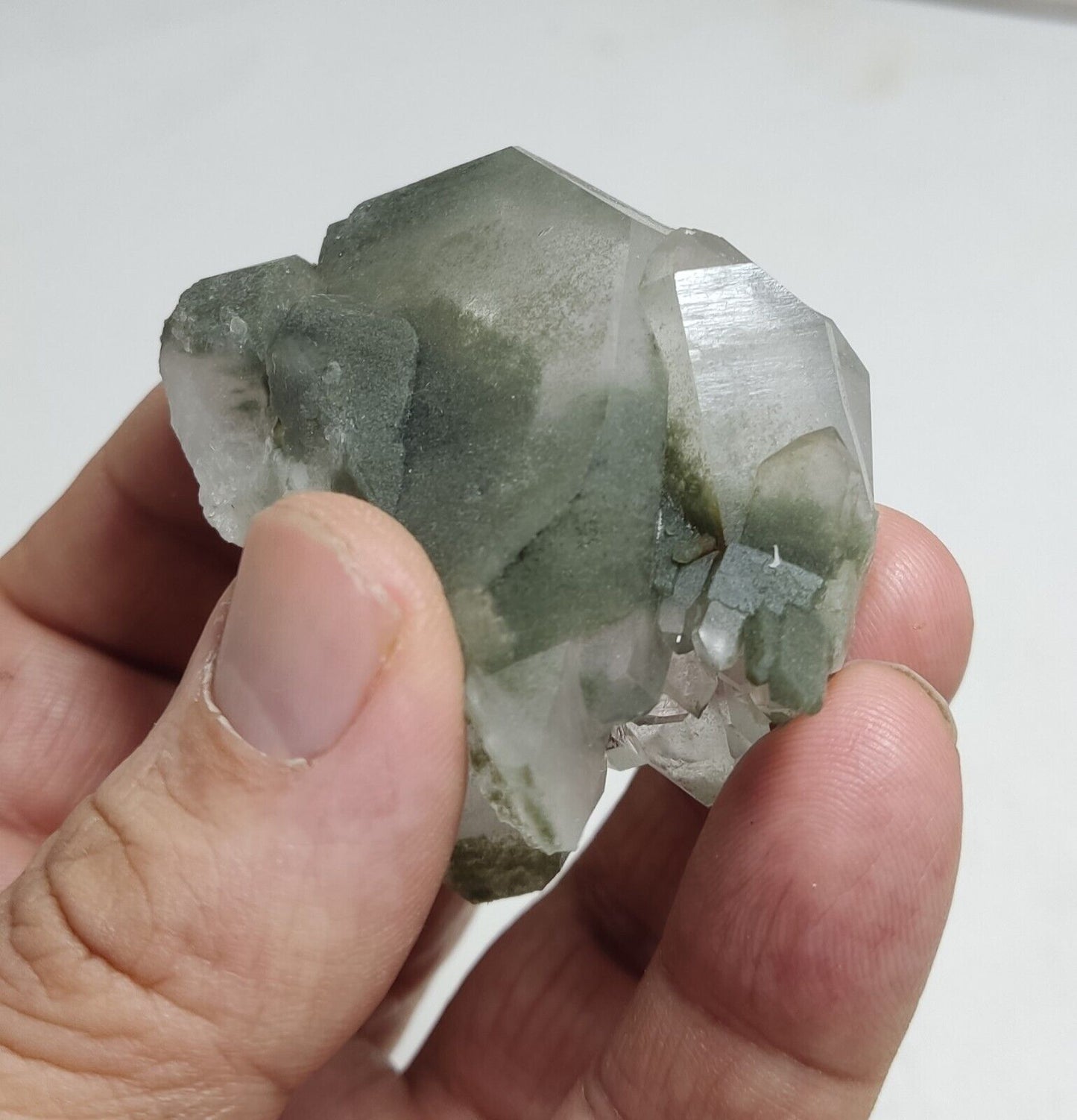 A very Aesthetic Natural beautifully terminated Chlorite Quartz crystal 88 grams