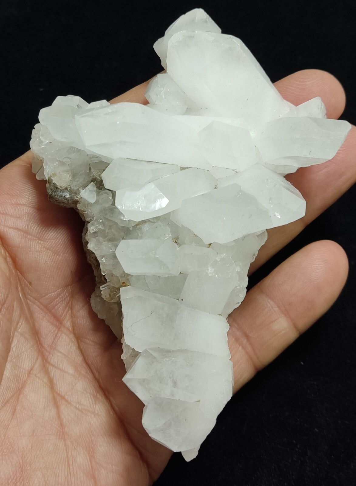 An Aesthetic Natural beautifully terminated Quartz cluster 210 grams