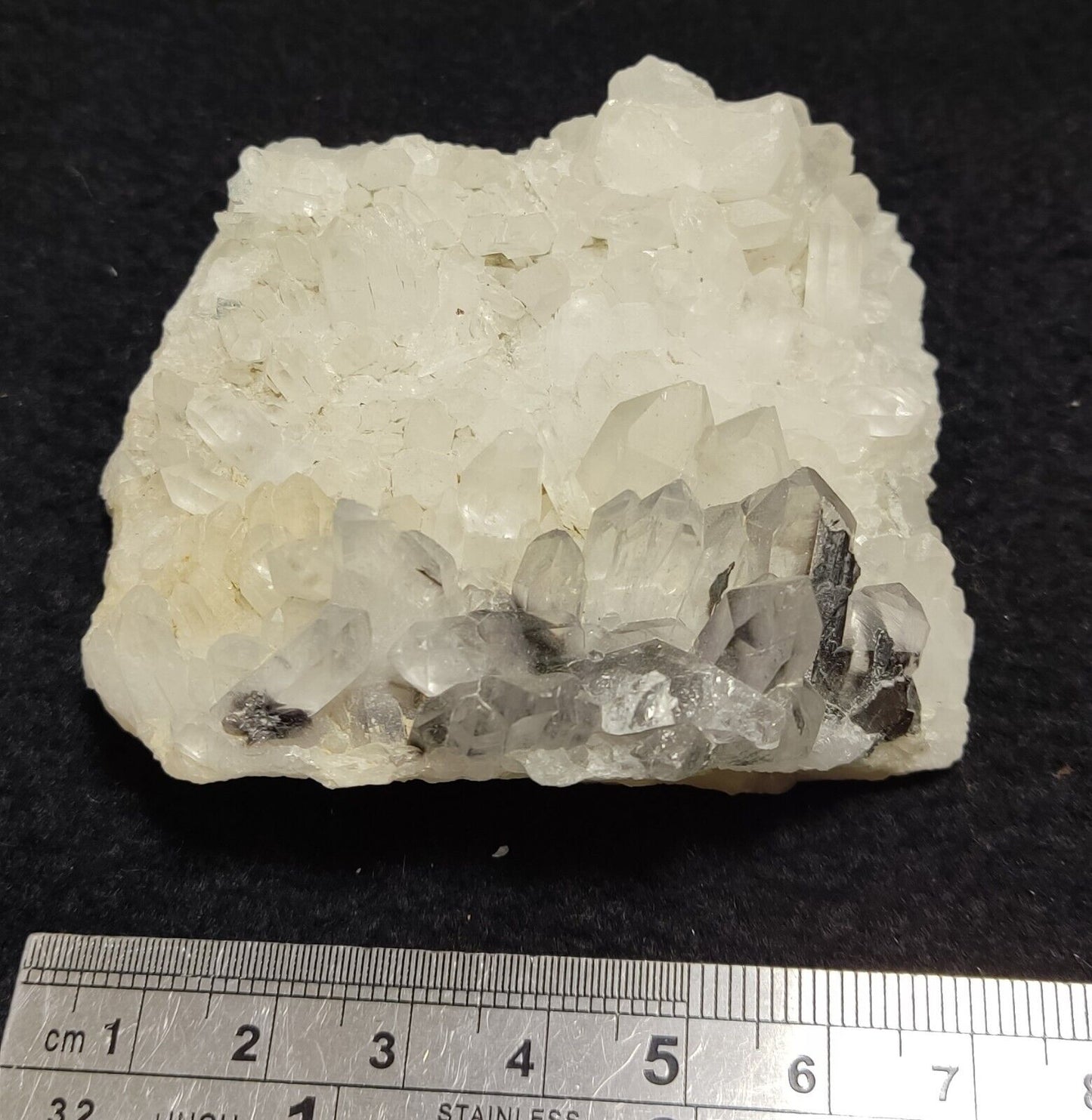 A very Aesthetic Natural terminated brookite Quartz cluster 161 grams