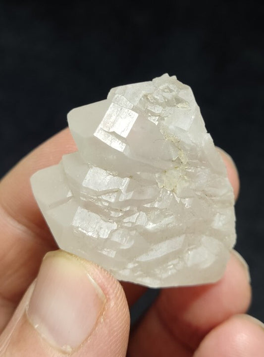 Natural terminated gwindel Quartz crystal 28 grams