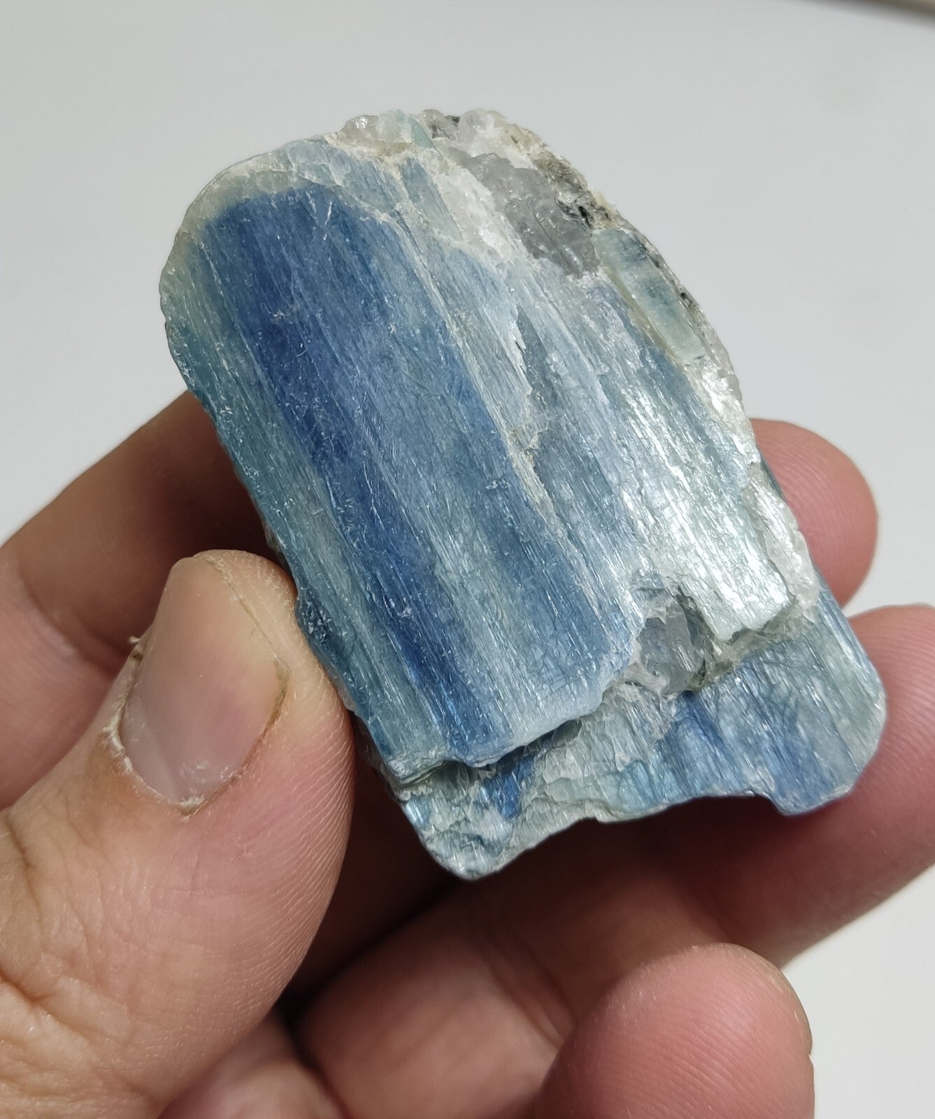 An Aesthetic specimen of blue kyanite crystal 48 grams