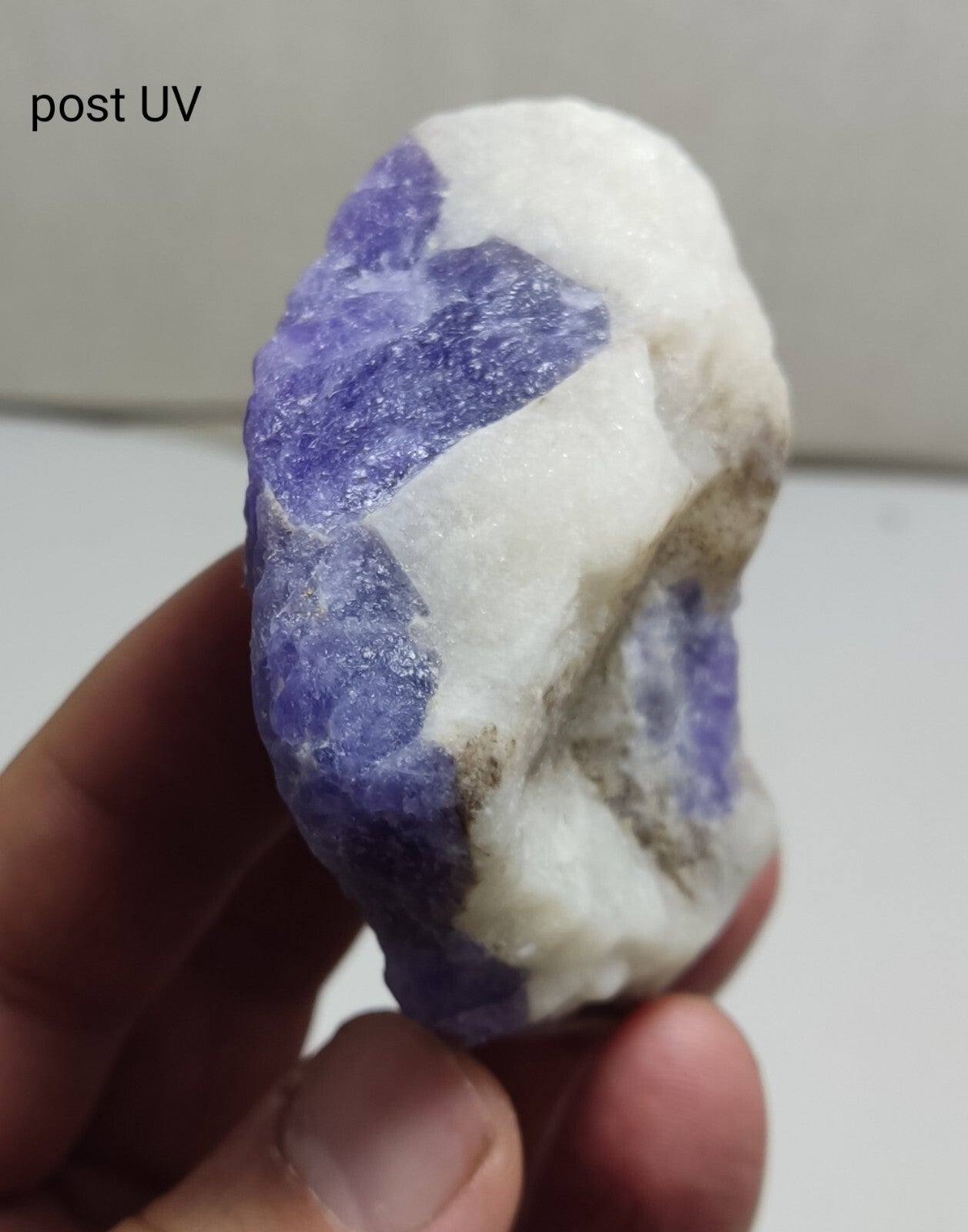 An amazing specimen of hackmanite highly Tenebrescent 124 grams