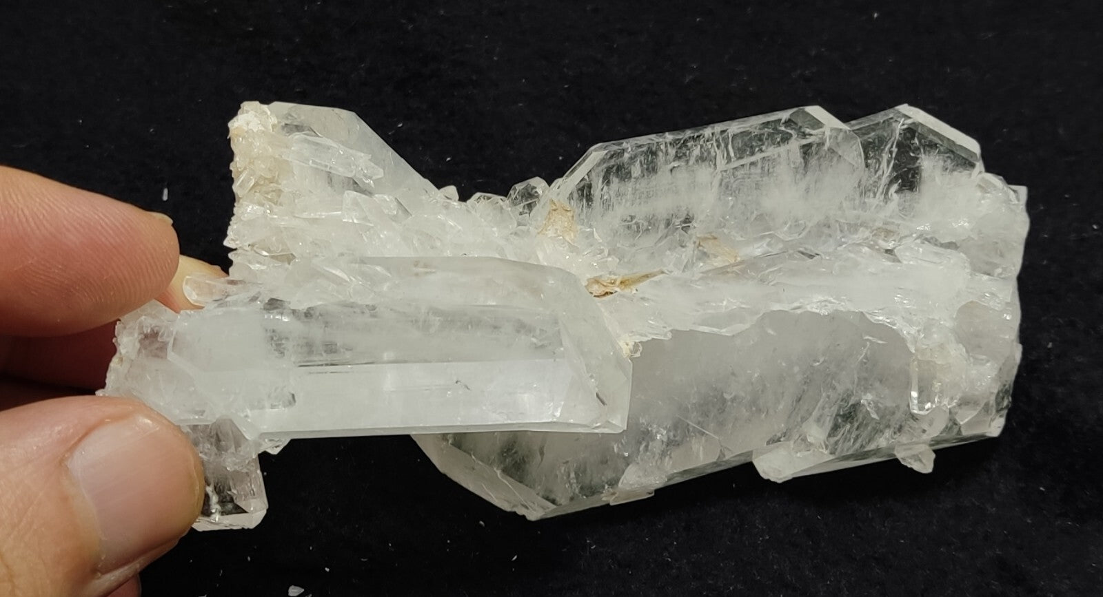 An Aesthetic terminated specimen of faden Quartz cluster 141 grams