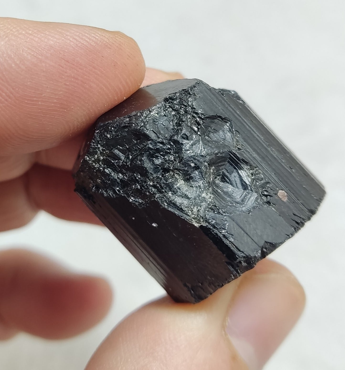An amazing specimen of terminated black tourmaline 38 grams