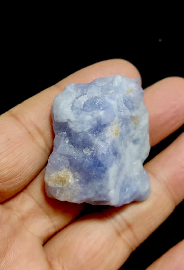 Natural Hackmanite 28 Grams.