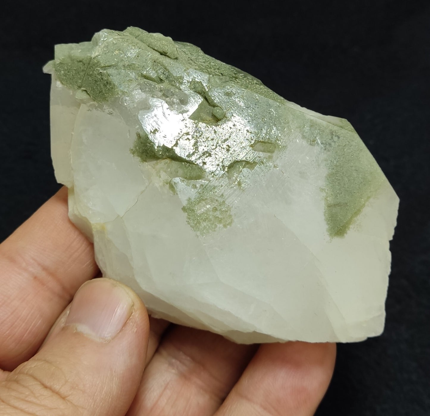 Chlorite quartz terminated crystal specimen 187 grams