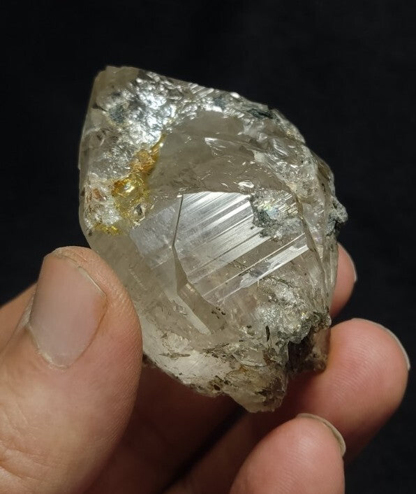 Natural Double terminated Quartz with Rutiles Saginite 99 grams