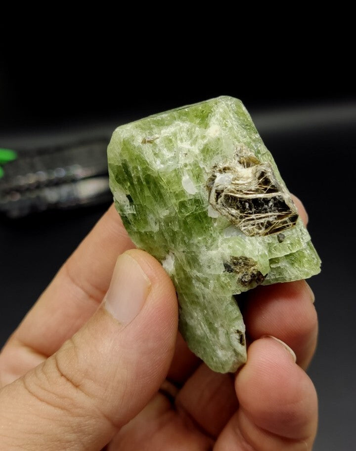 Green Diopside crystal With Mica 87 grams