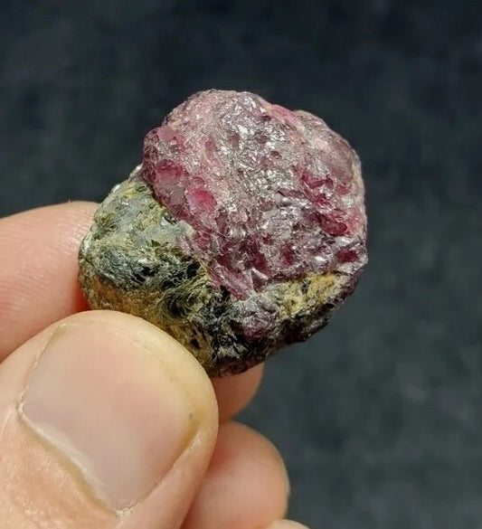 Natural Garnet Variety Almandine with Schist/Mica 29 grams