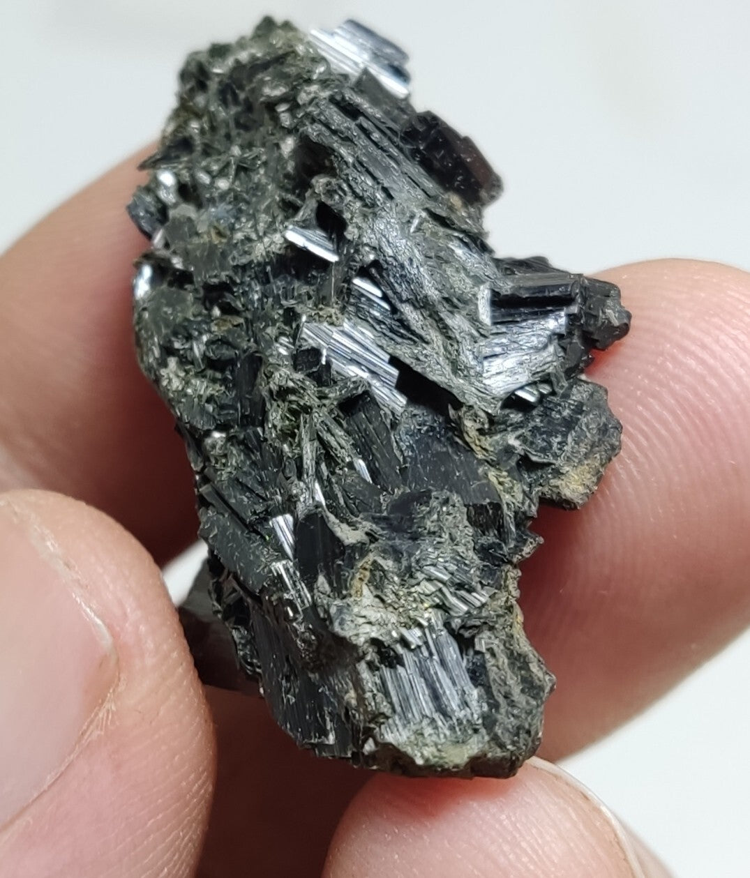 An aesthetic specimen of terminated aegirine crystal cluster 12 grams