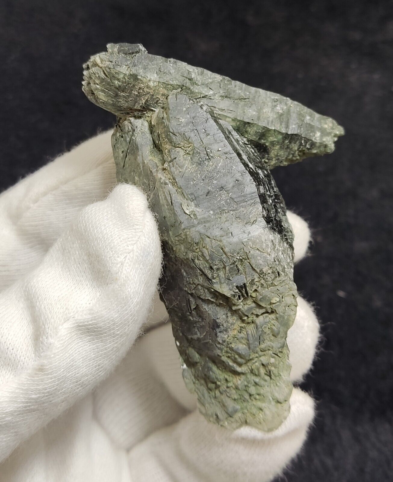 An Aesthetic Natural terminated Chlorite Quartz crystal specimen 91 grams