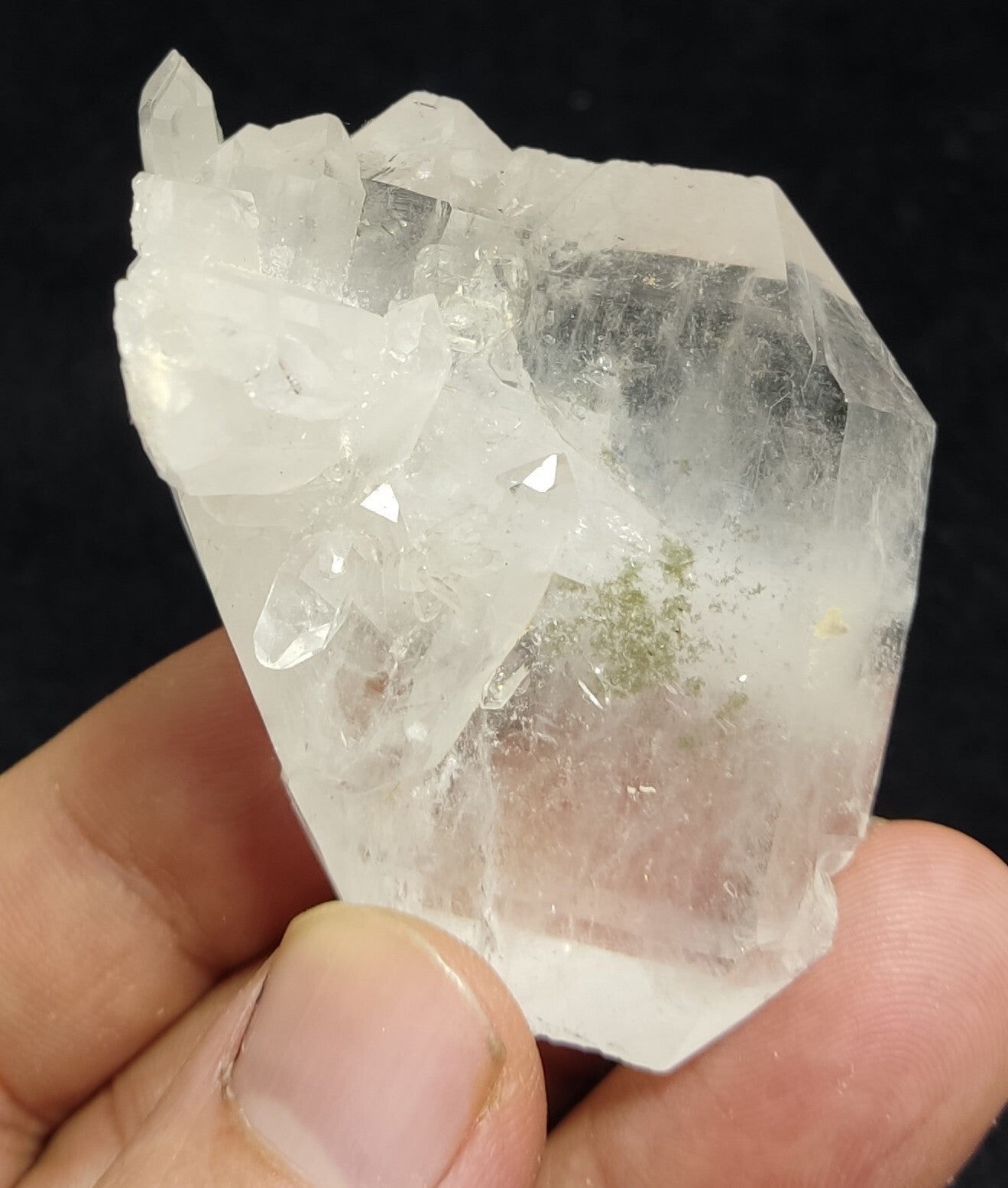 An Aesthetic Natural beautifully terminated faden Quartz specimen 75 grams
