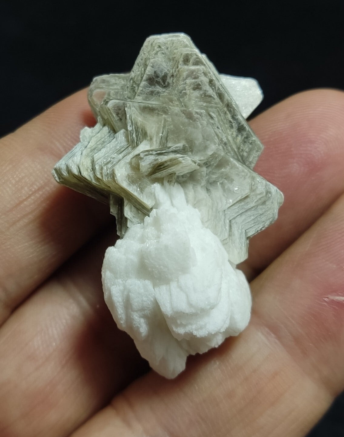 Muscovite specimen with Albite and black tourmaline 16 grams