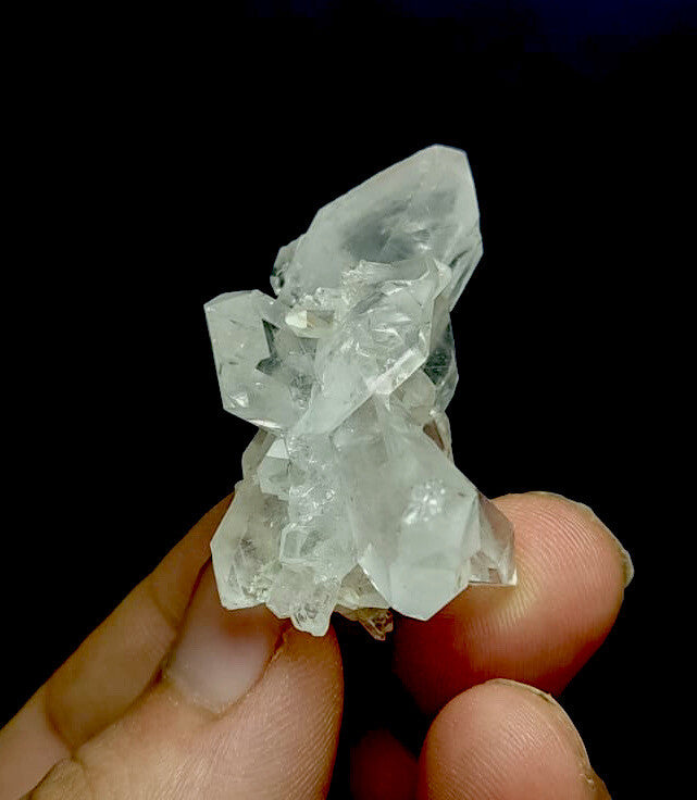 Feden Quartz Crystal 25 Grams