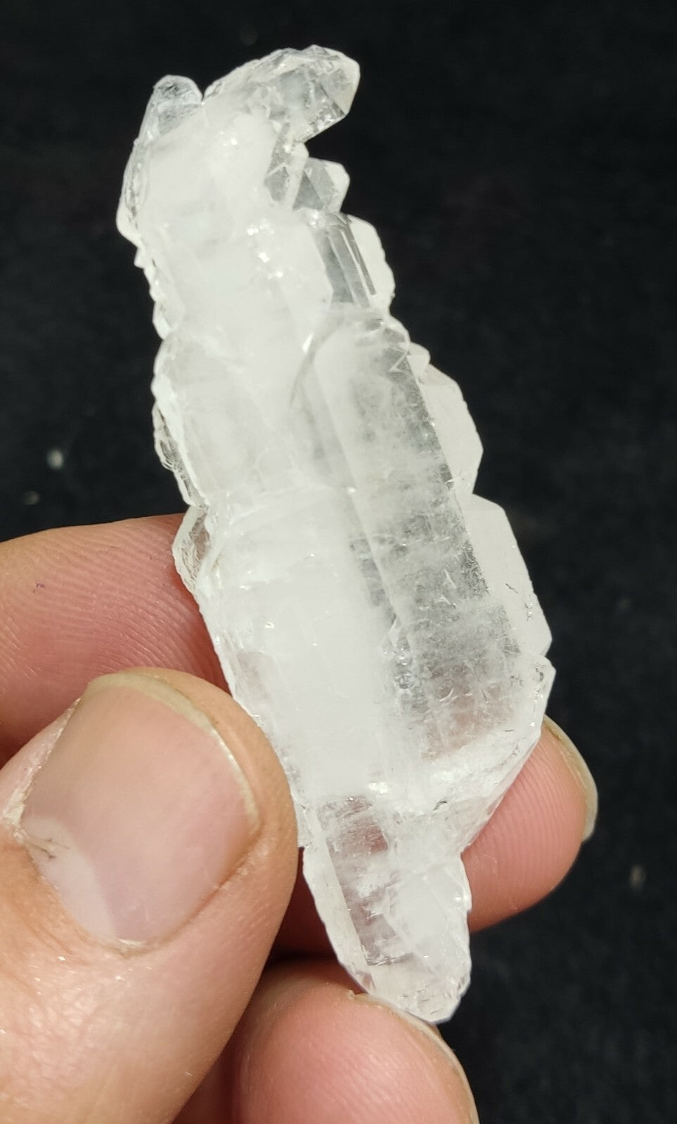 An amazing specimen of terminated faden Quartz crystal 16 grams