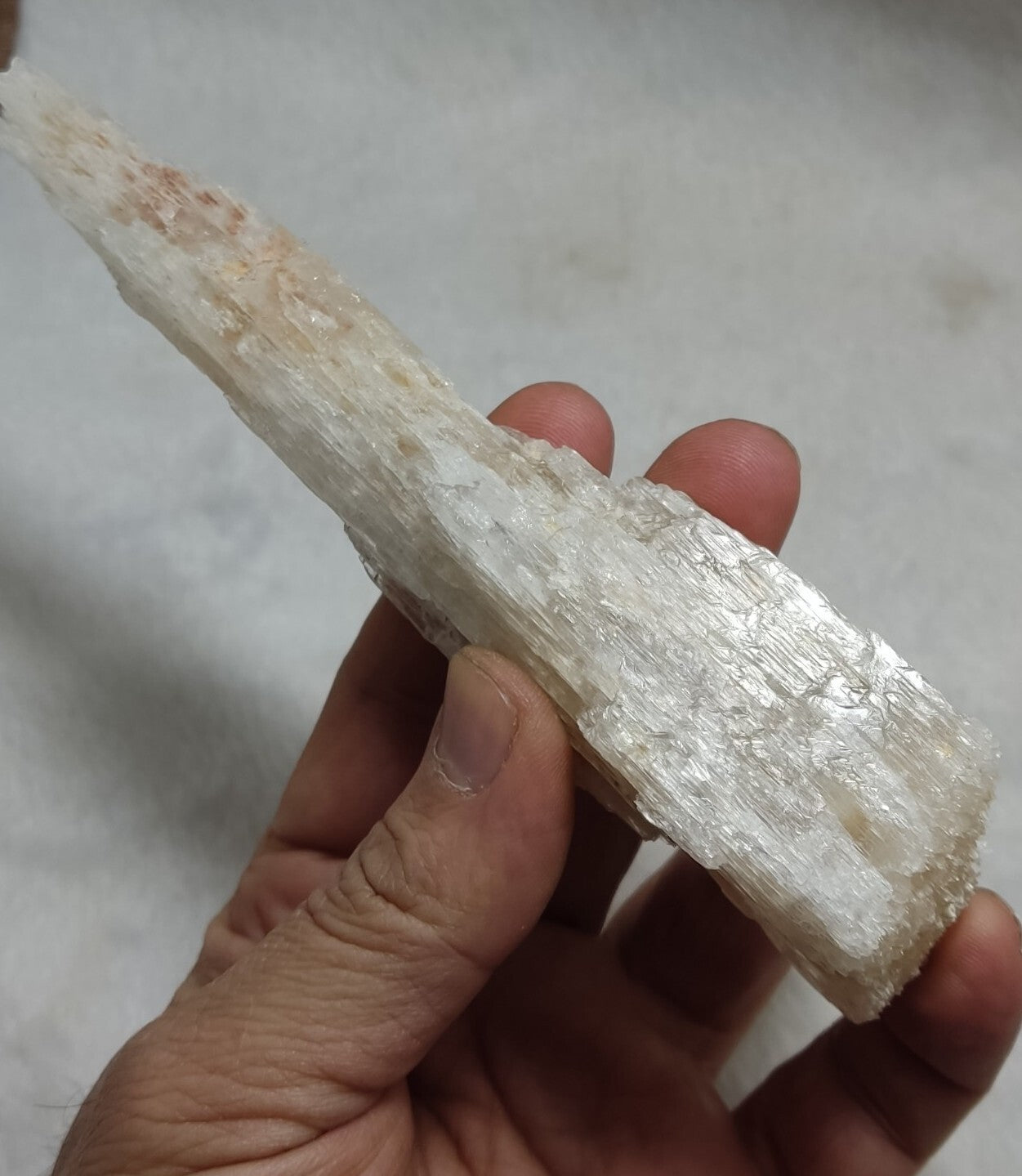 A very Aesthetic Natural elongated fully etched spodumene crystal 200 grams