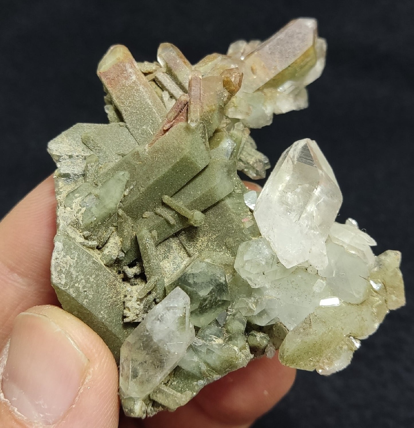 Chlorite Quartz cluster with iron inclusions 79 grams