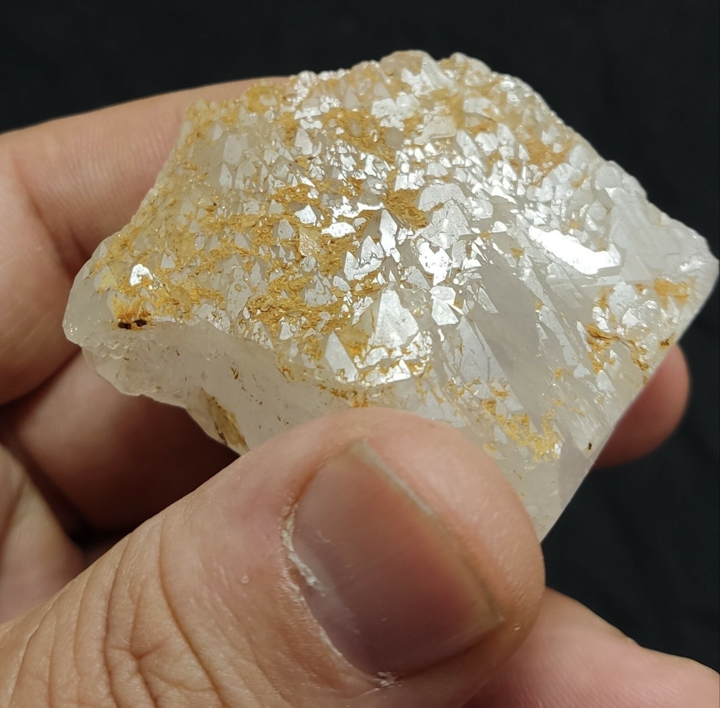 A very Aesthetic Natural beautifully terminated Quartz crystal 97 grams