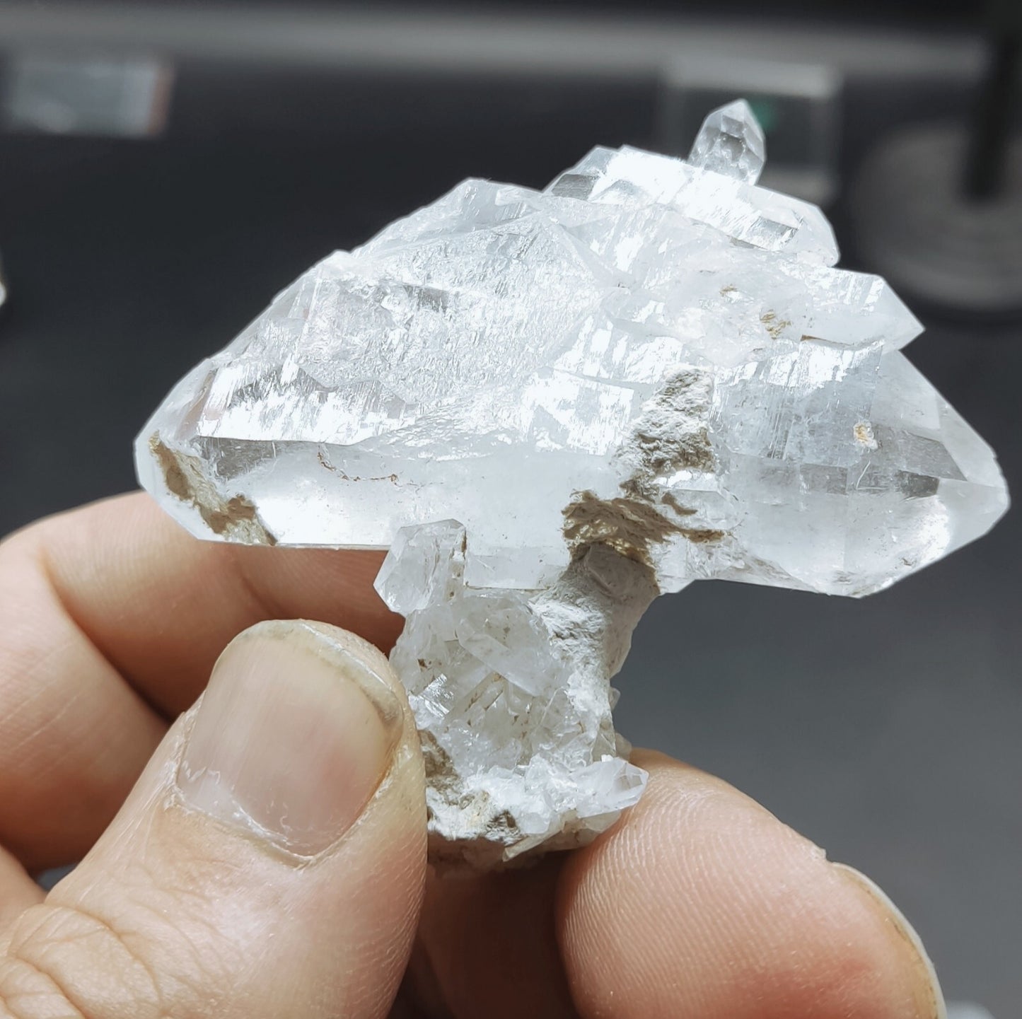An Aesthetic terminated specimen of Quartz crystal 50 grams