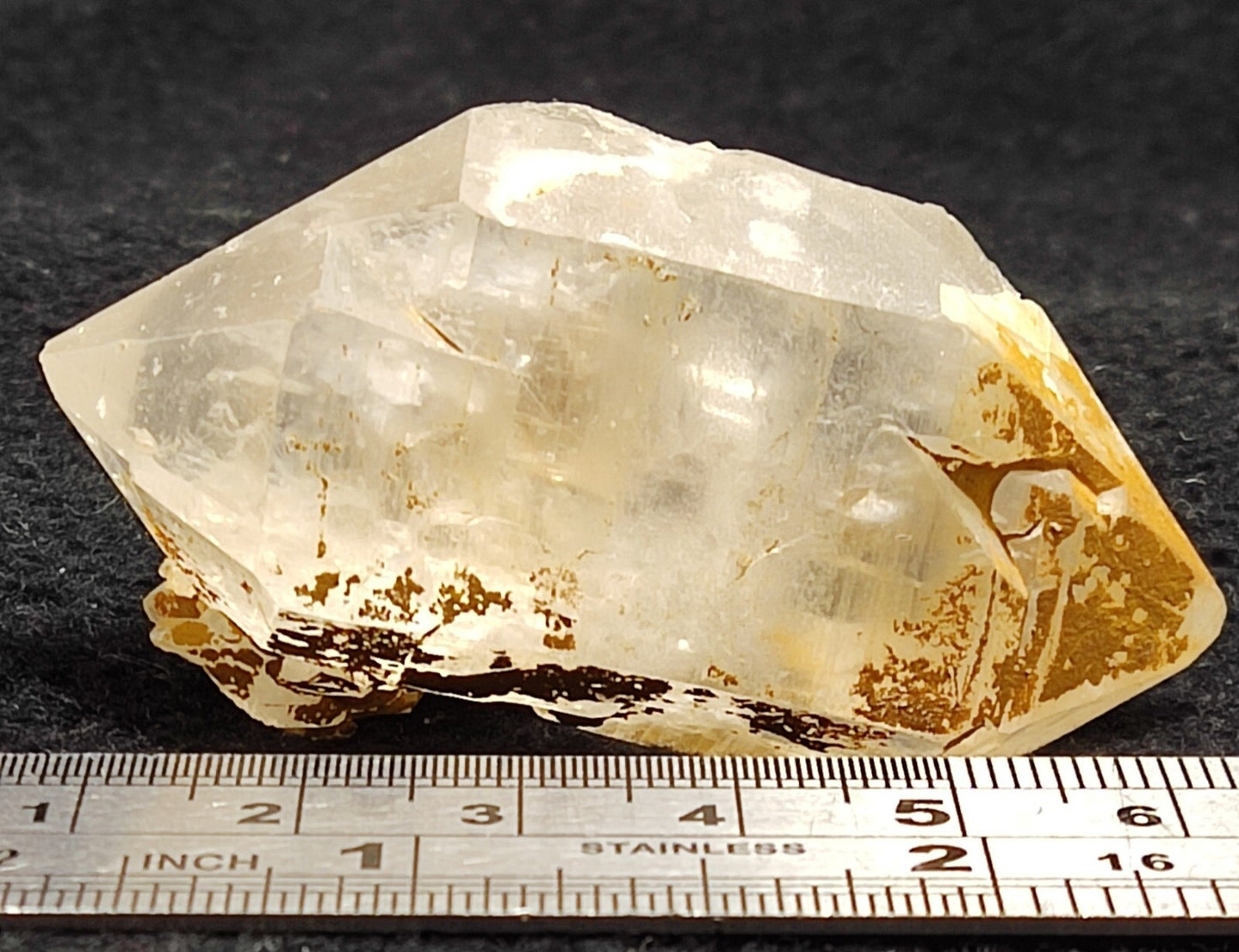 A very Aesthetic Natural beautifully terminated Quartz crystal 54 grams