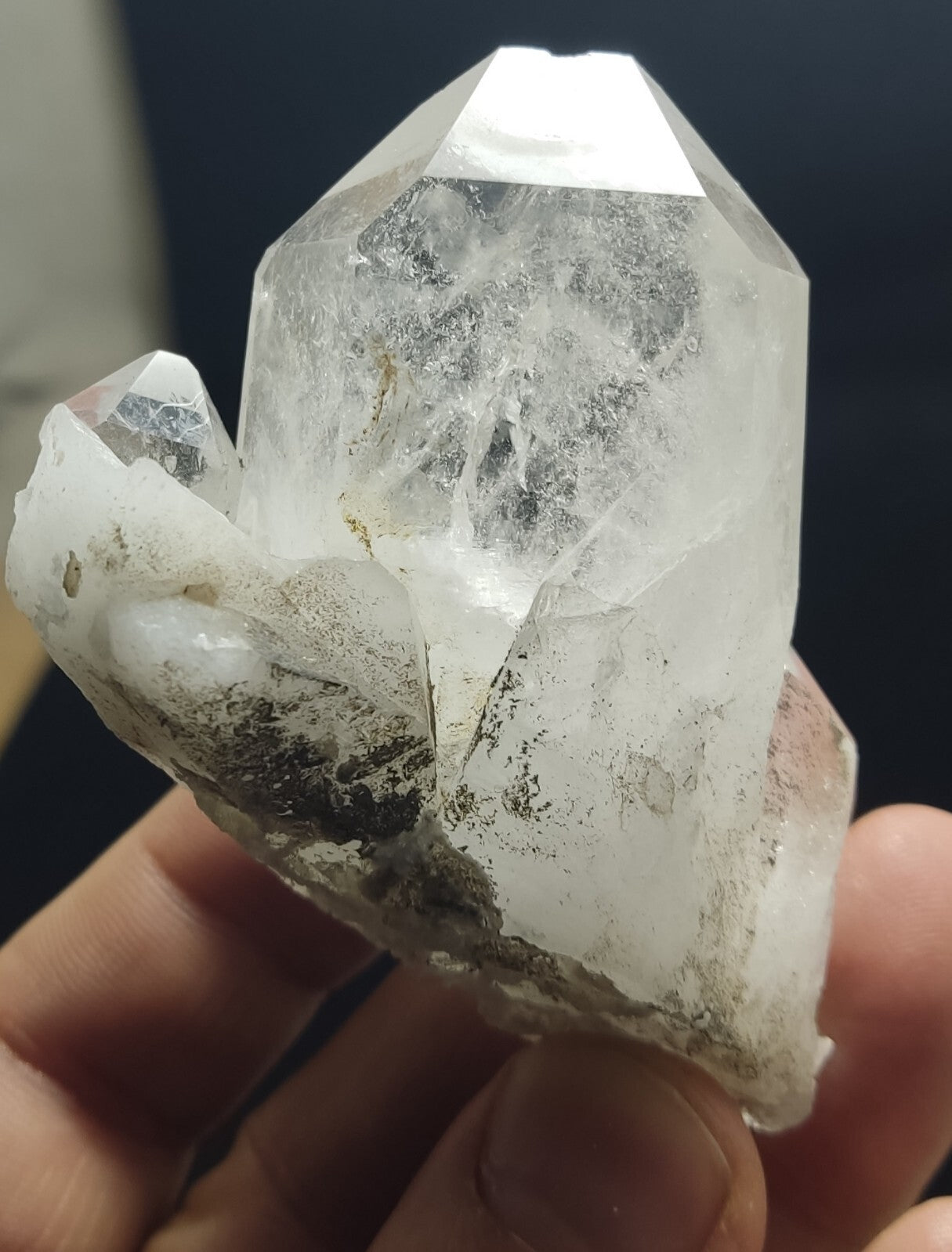 An Aesthetic terminated specimen of Quartz 104 grams