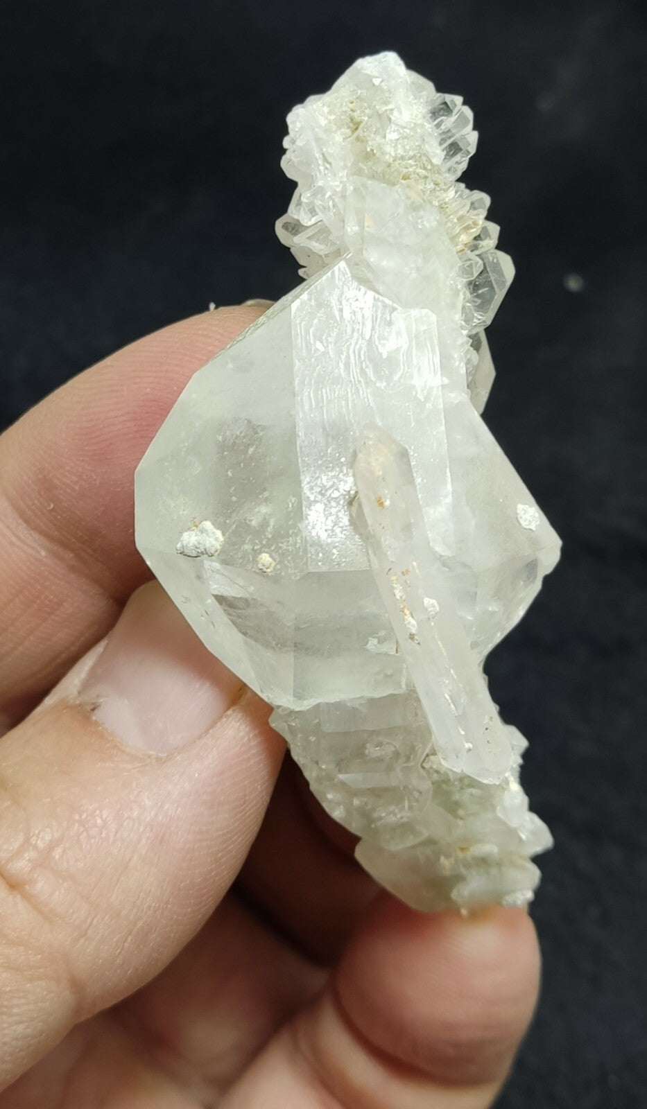 An amazing specimen of terminated faden Quartz crystal 45 grams