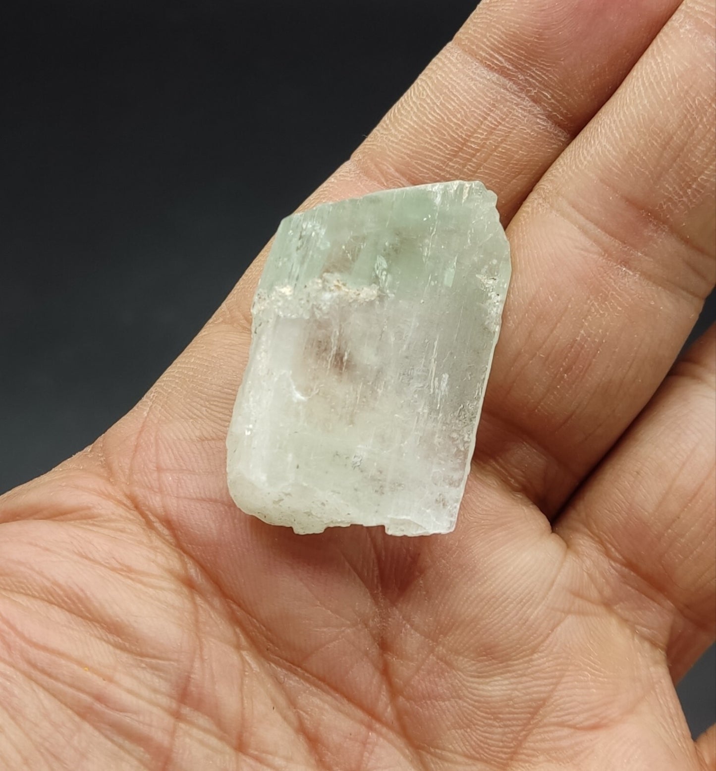 An Aesthetic terminated spodumene floater crystal specimen 22 grams