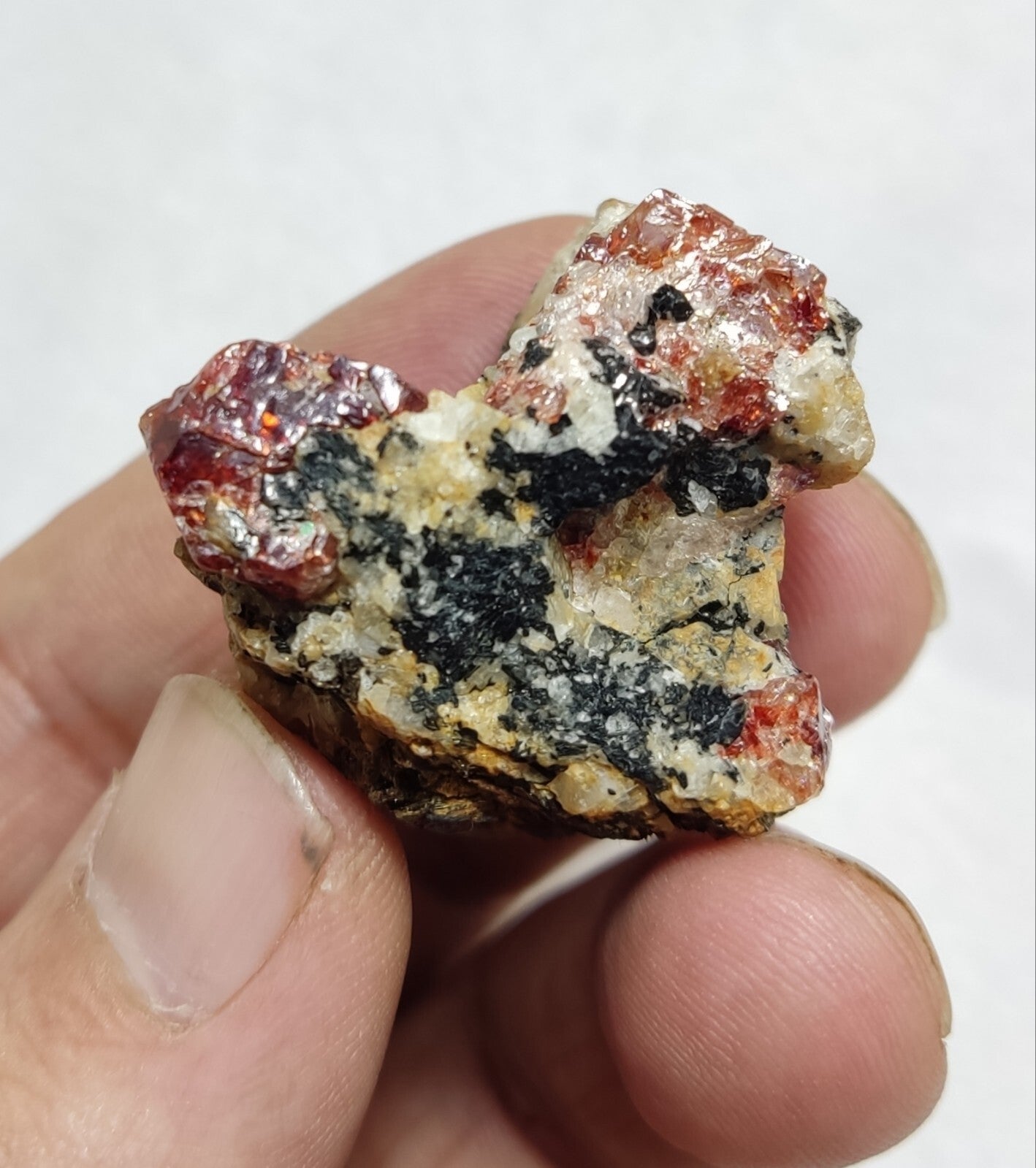 An Aesthetic specimen of zircon crytsals with biotite 38 grams