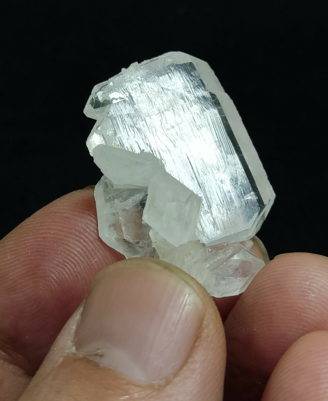 An amazing specimen of terminated faden Quartz crystal 10.5 grams