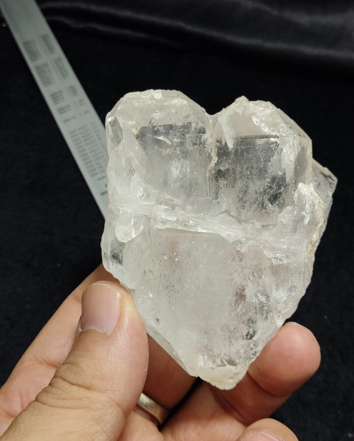 Faden Quartz crystal Double Terminated 255 grams