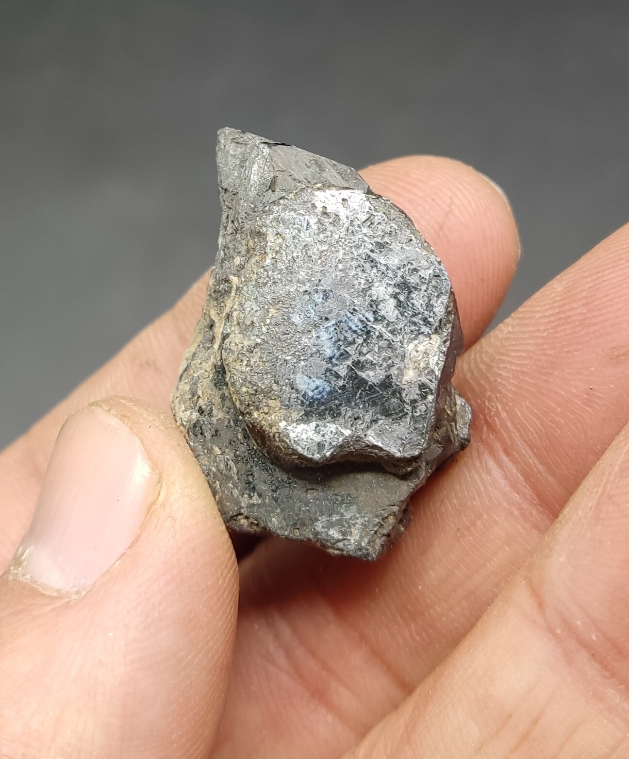 180 grams hematite crystals/chunks/rough