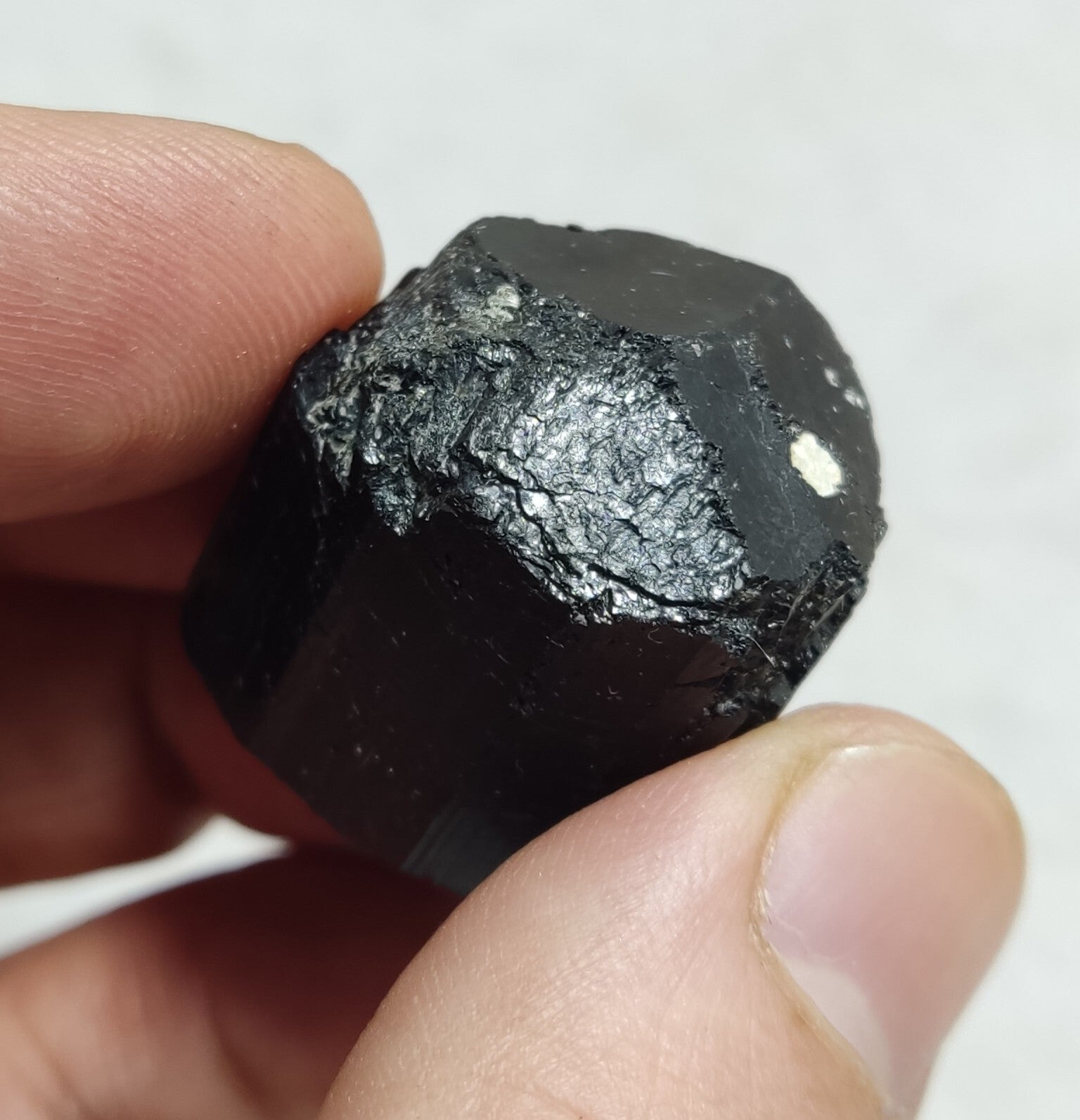An amazing specimen of terminated black tourmaline 38 grams