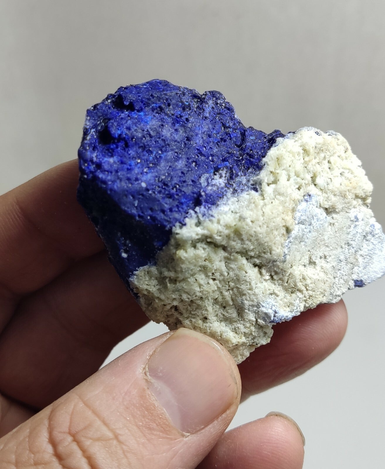 An Aesthetic specimen of fluorescent Lazurite with Pyrite 62 grams