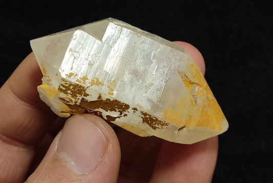 A very Aesthetic Natural beautifully terminated Quartz crystal 54 grams