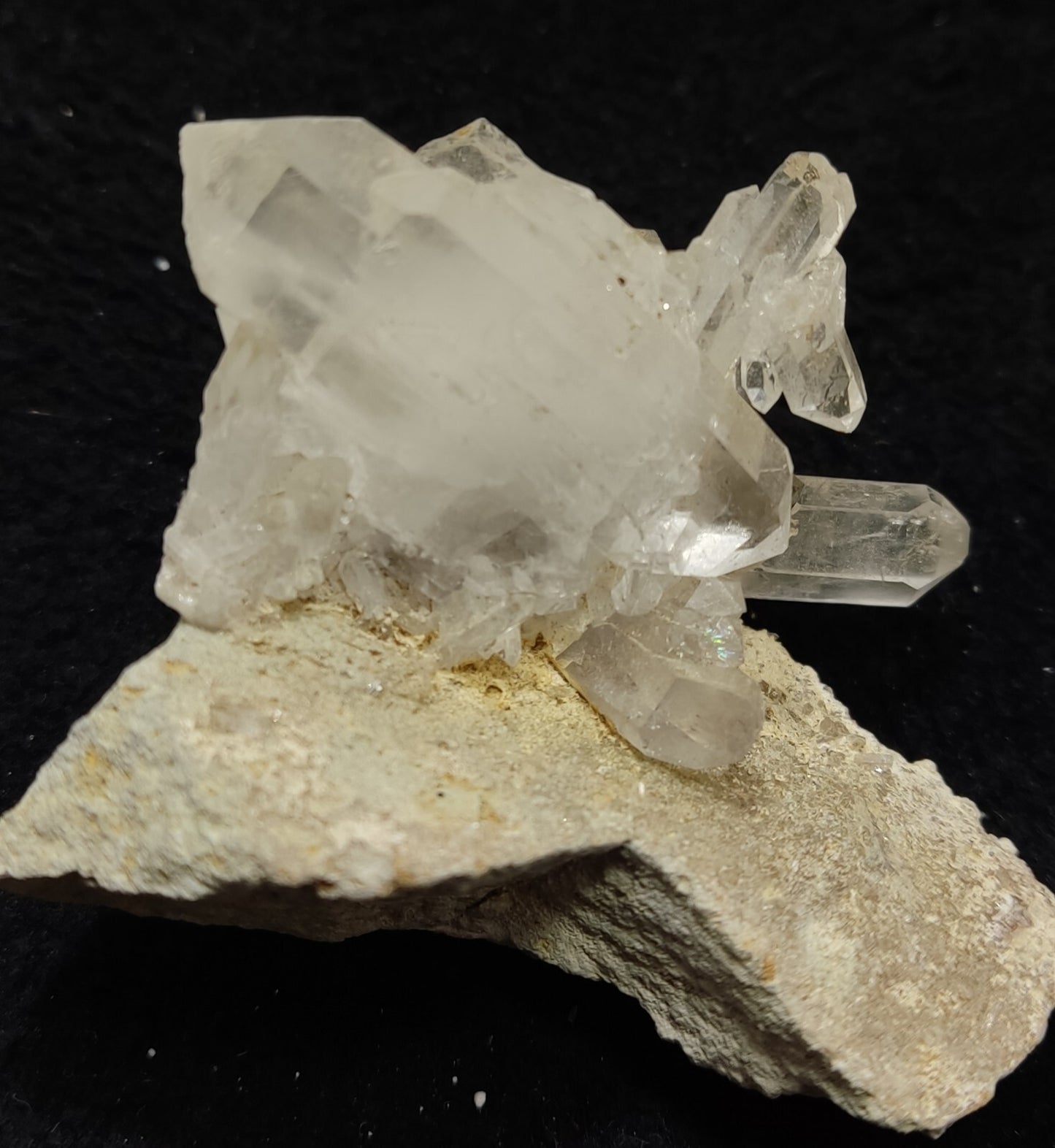 An Aesthetic terminated specimen of Quartz cluster on matrix 73 grams
