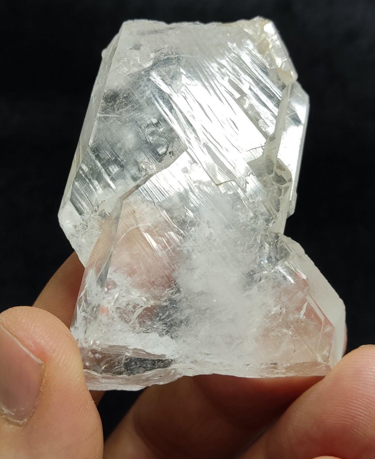 An amazing specimen of terminated faden Quartz crystal 73 grams