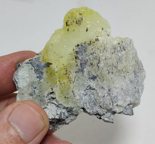 An Aesthetic Natural specimen of brucite with chromite 41 grams