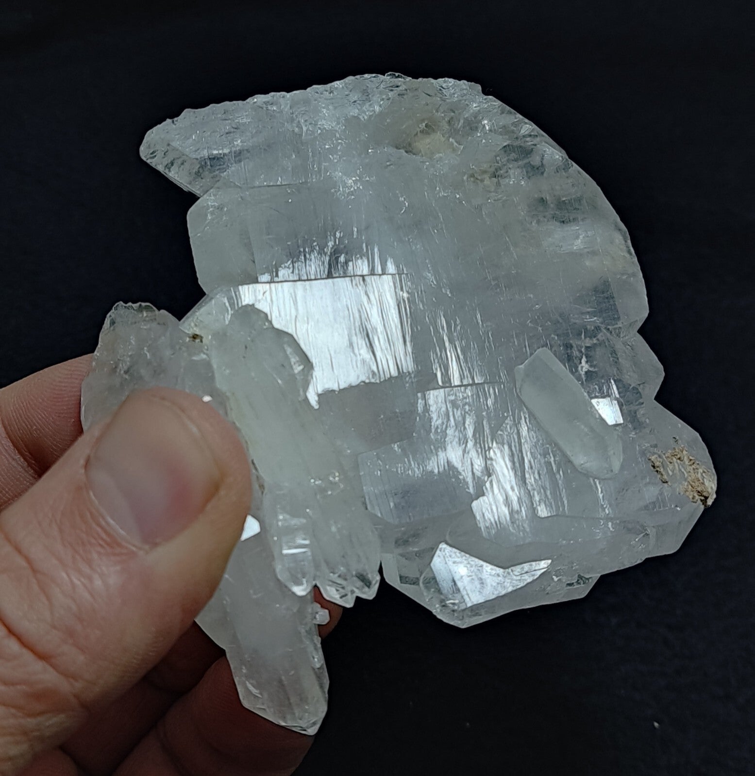 An amazing specimen of terminated faden Quartz crystal 190 grams