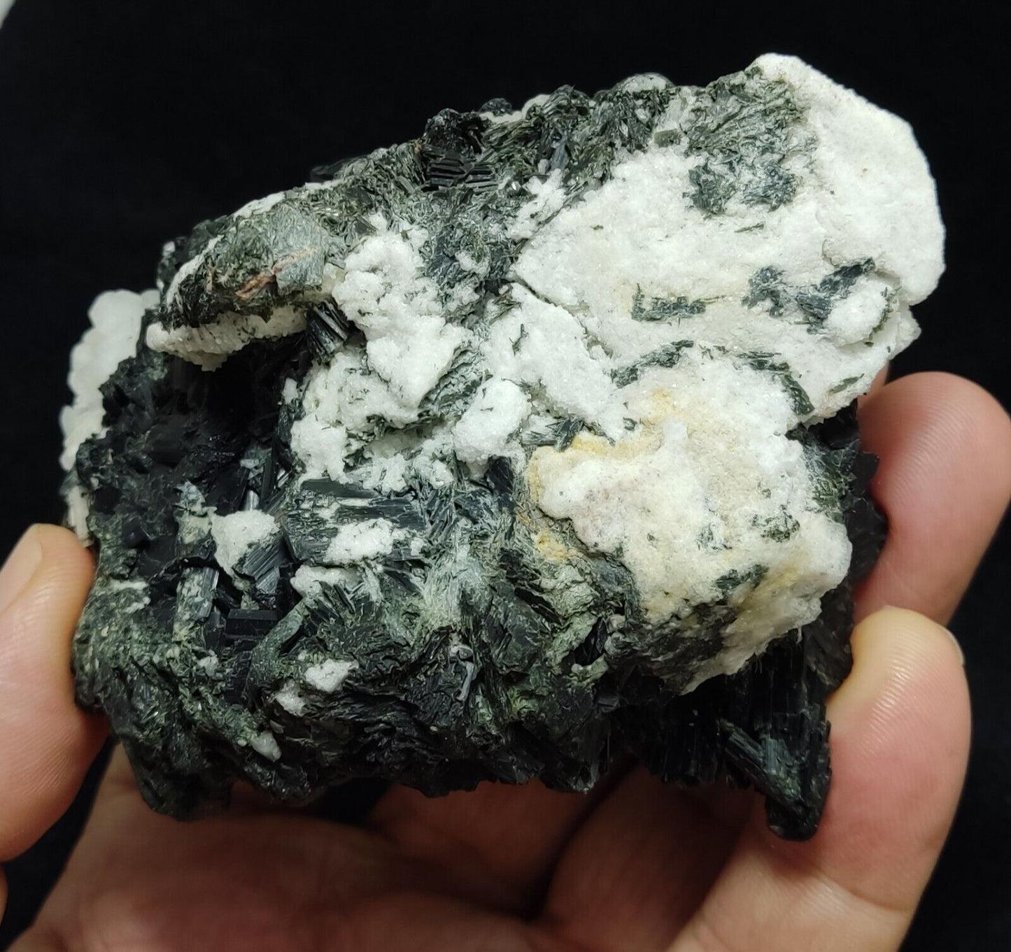 An aesthetic combo specimen of aegirine on albite 324 grams