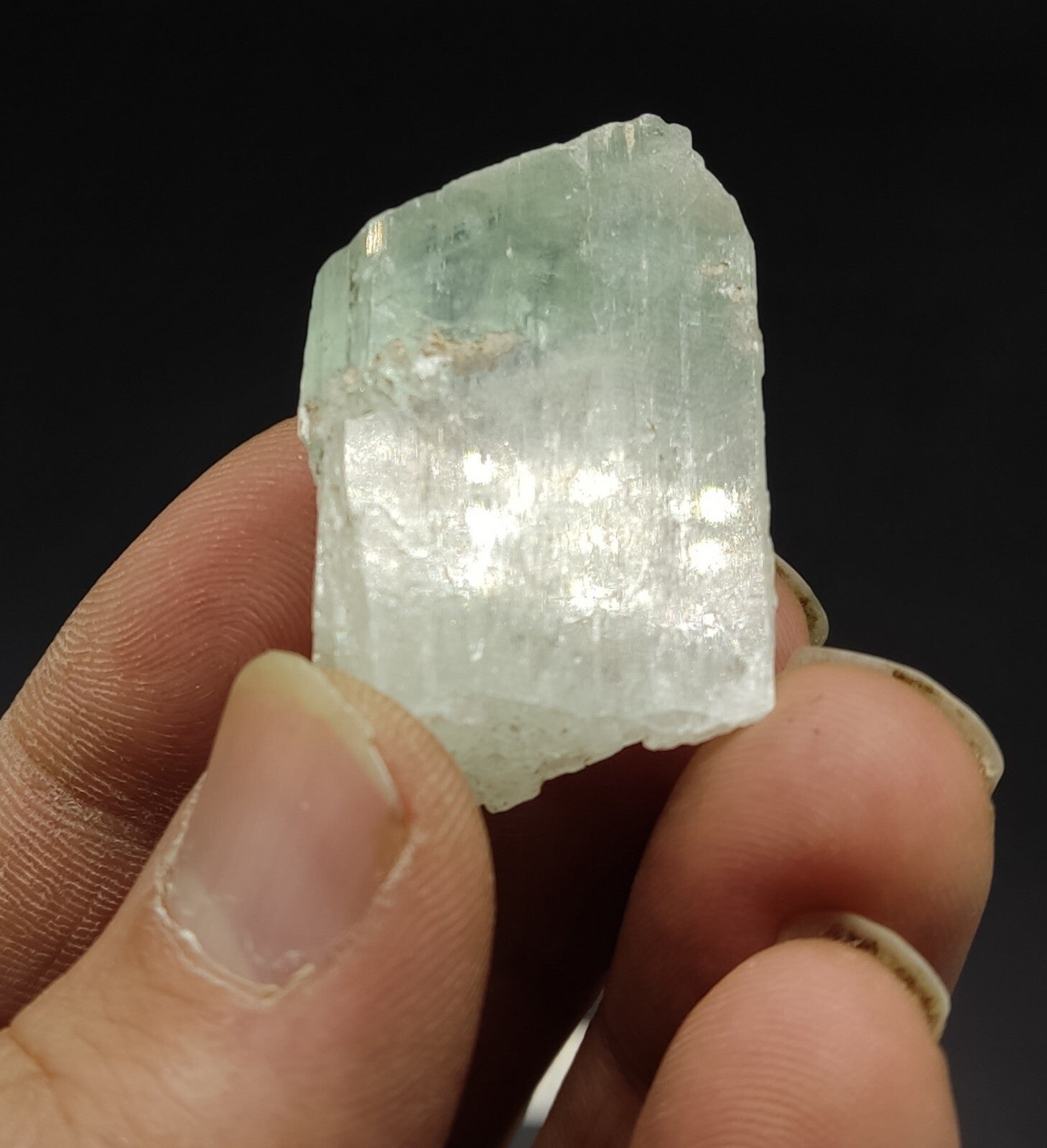 An Aesthetic terminated spodumene floater crystal specimen 22 grams