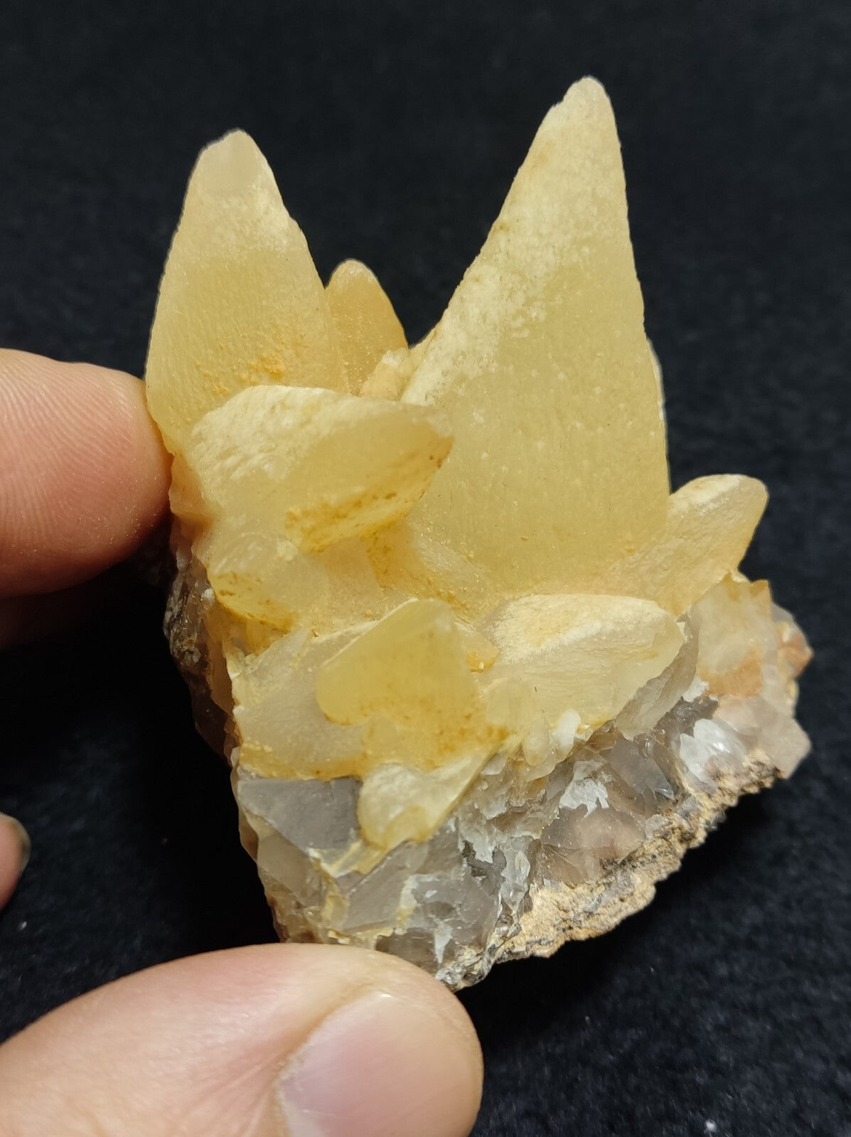 An Aesthetic Naturally terminated specimen of dogtooth calcite 188 grams