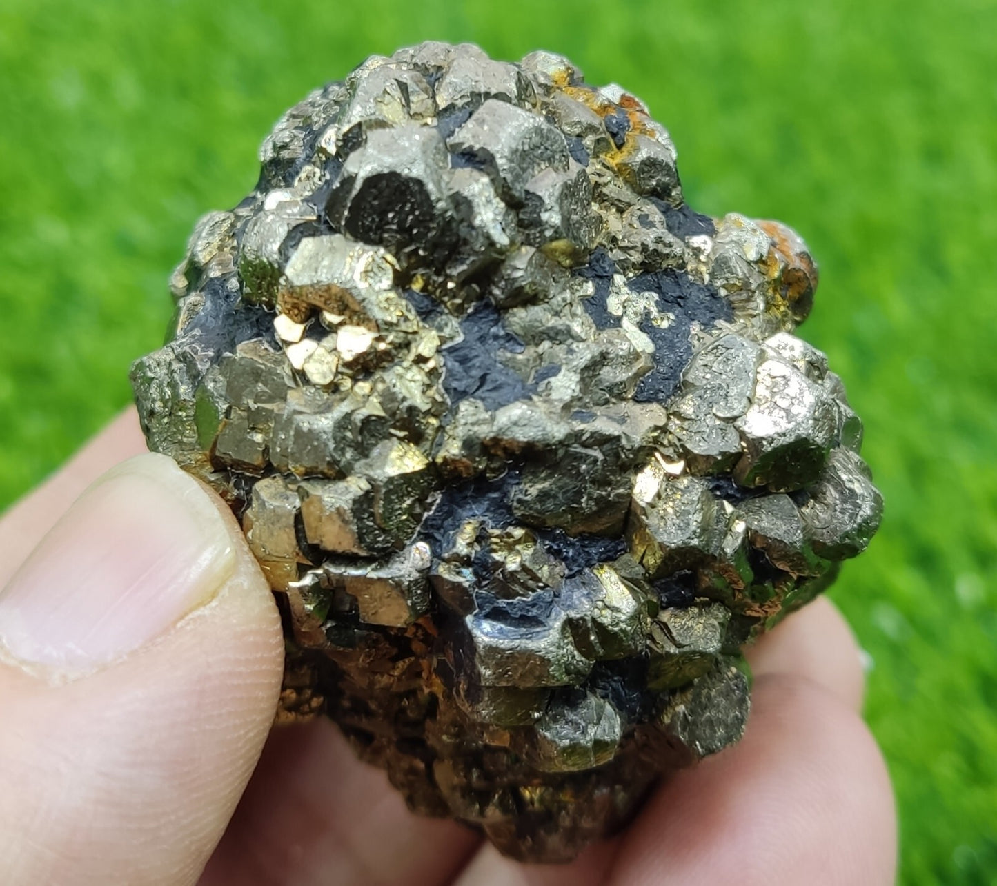 201 grams amazing specimen of pyrite/marcasite 201 grams