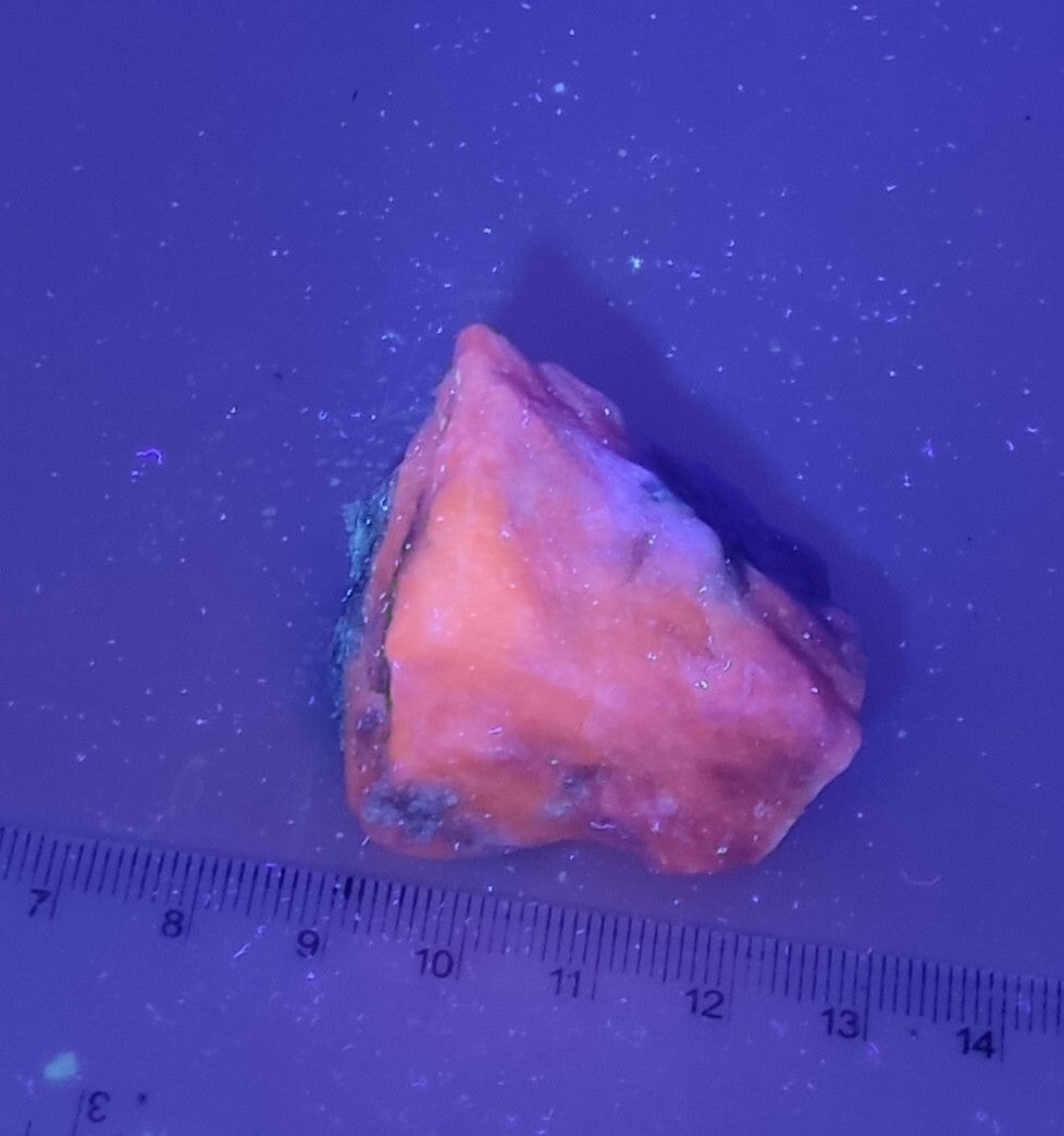 An amazing specimen of hackmanite highly Tenebrescent 47 grams