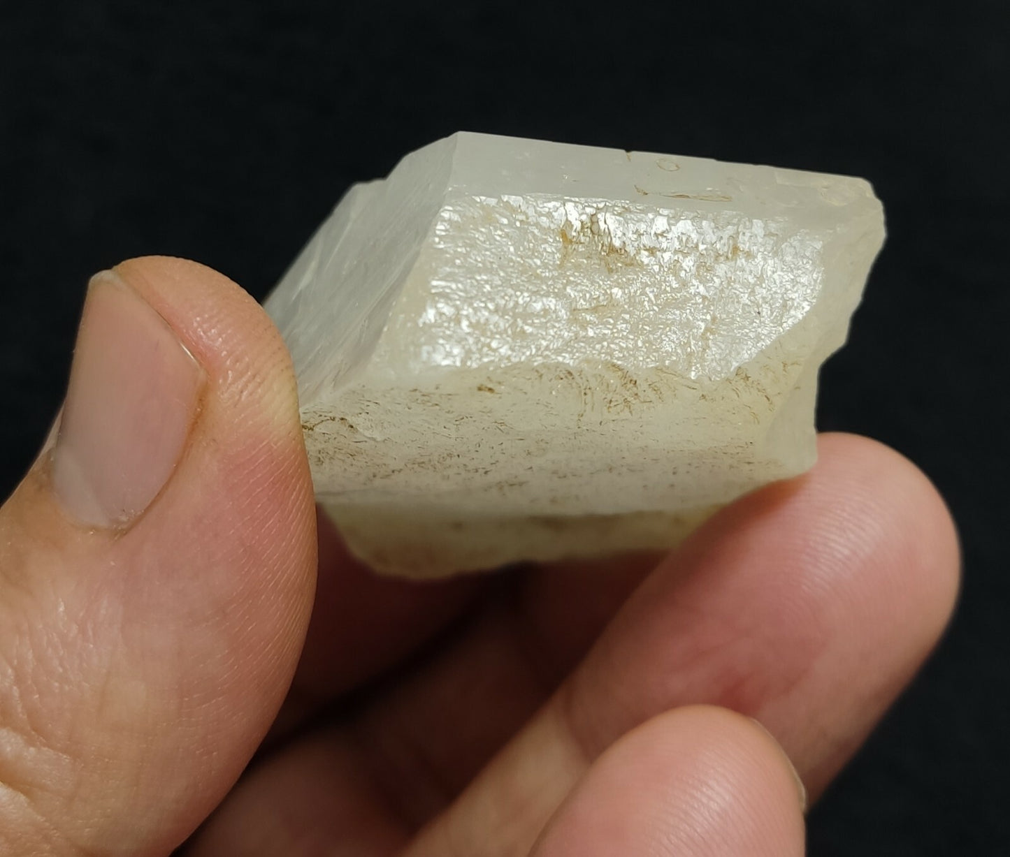 A very Aesthetic Natural beautifully terminated Quartz crystal 86 grams