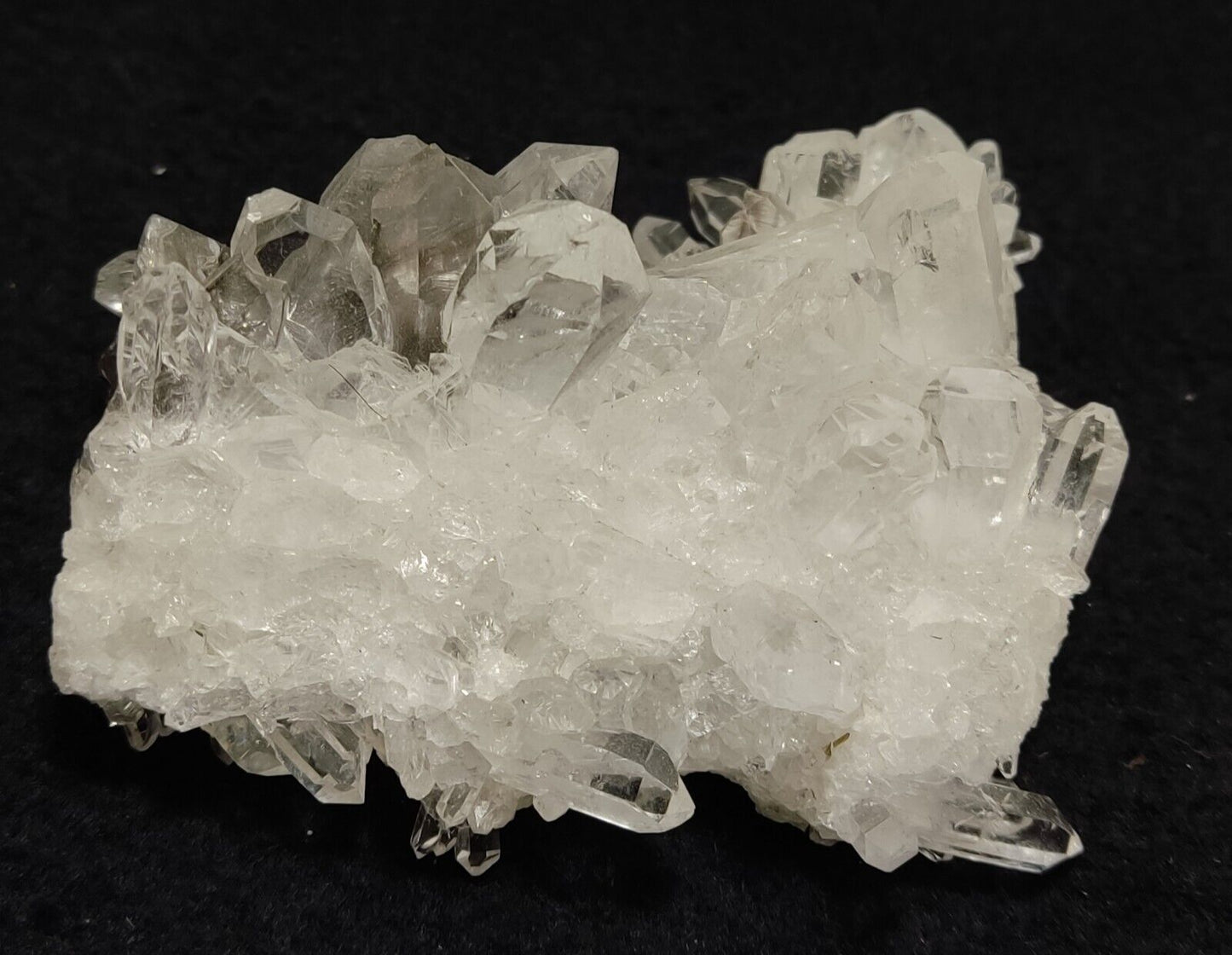 A very Aesthetic Natural terminated brookite included Quartz cluster 114 grams
